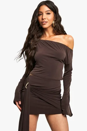 Boohoo Strakke Baggy Top Met Open Schouders En Lange Mouwen
