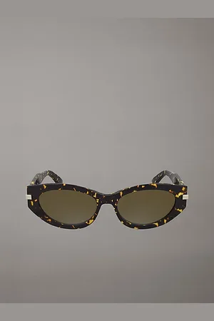 Calvin Klein Cat Eye zonnebril CK25502S
