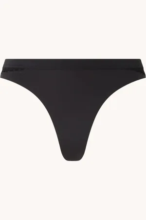 Triumph Aura naadloze string met kant