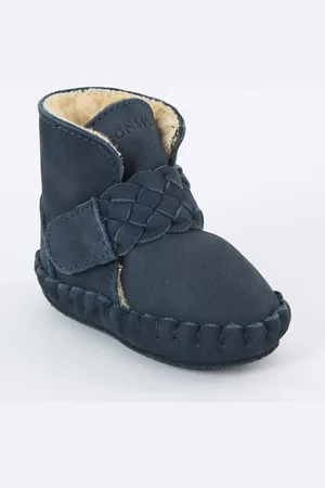 Donsje Mace babyschoentje van nubuck met gevlochten details