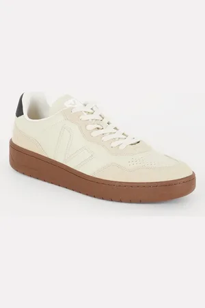 Veja V-90 sneaker van leer met suède details