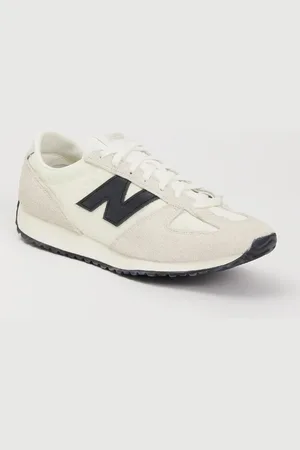 New Balance 471 sneaker met mesh details