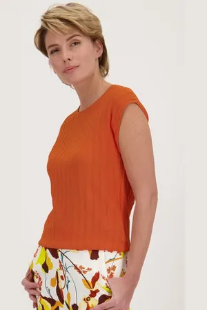 Claude Arielle Fijn truitje zonder mouwen