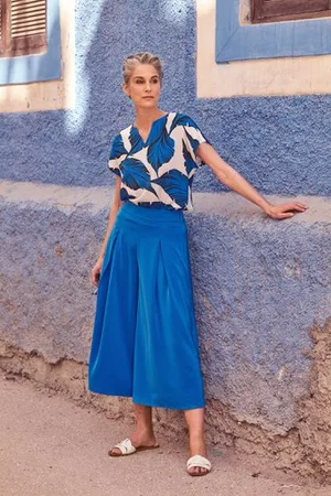 D Auvry Ecru blouse met blauwe bladerprint