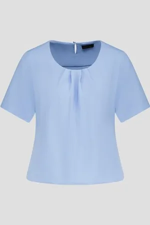 Claude Arielle Lichtblauwe blouse met korte mouwen