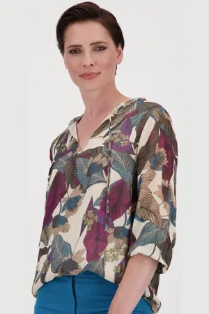More & More Beige blouse met bladerprint
