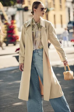 D Auvry Trenchcoat