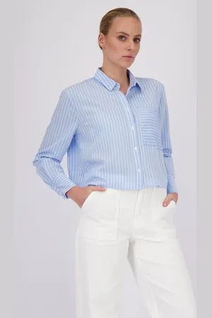 More & More Lichtblauwe blouse met wit gestreept motief