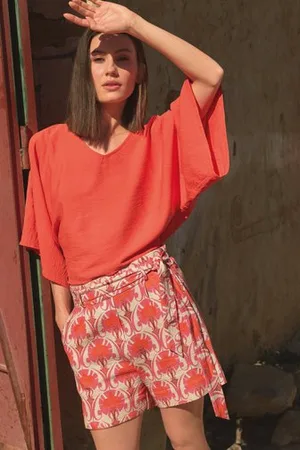 Geisha Beige bermuda met oranje-roze print