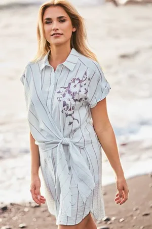 LOUISE Pastelturquoise kleedje met gestreept motief