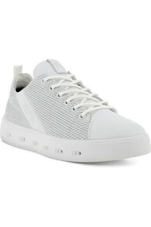 Ecco Street 720 W