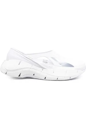 Maison Margiela X Reebok cut