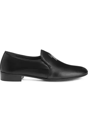Giuseppe Zanotti Fergus logo