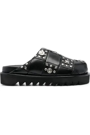 TOGA PULLA Stud