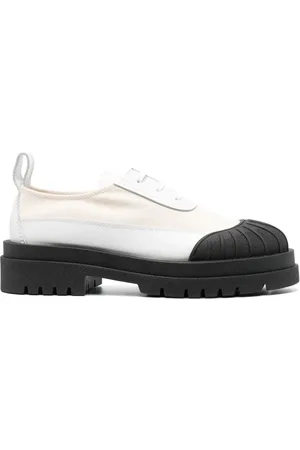 Plan C Canvas lace