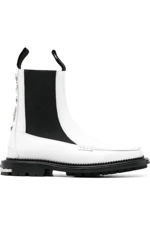 TOGA PULLA Stud