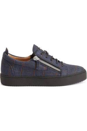 Giuseppe Zanotti Frankie check