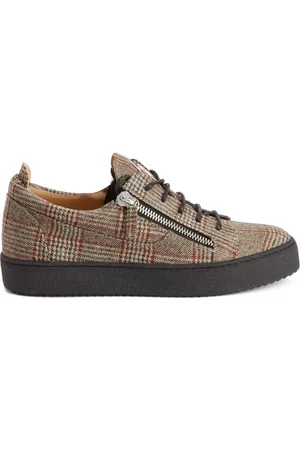 Giuseppe Zanotti Frankie check