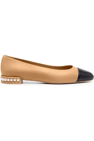 Stuart Weitzman Pearl contrasting