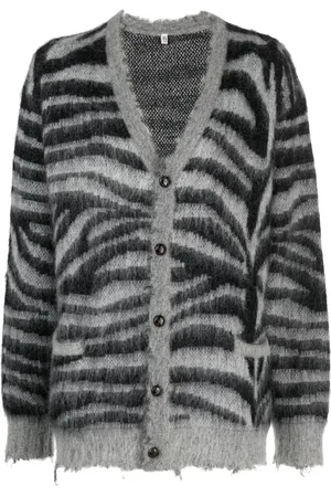 R13 Distressed zebra