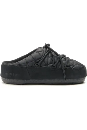 Moon Boot Quilted lace