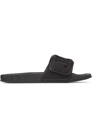 Jimmy Choo Fitz/M logo