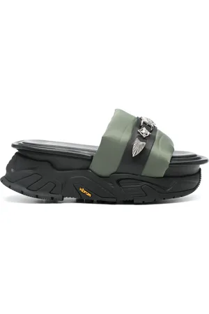 TOGA PULLA Stud