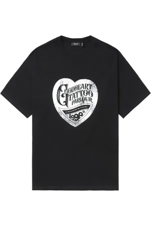 FIVE CM Graphic