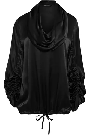 Uma Raquel Davidowicz Shawl