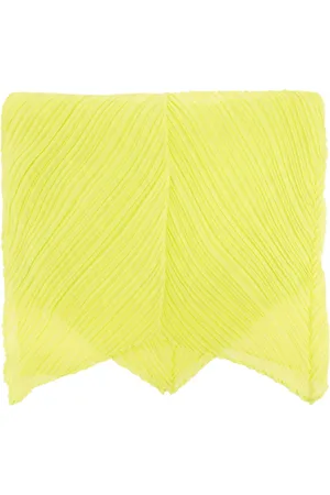 PLEATS PLEASE ISSEY MIYAKE Pointed