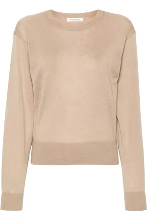 By Malene Birger Mantea crew