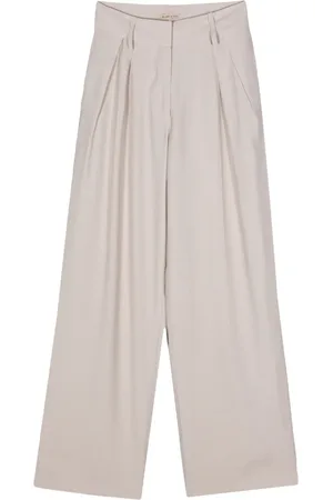 BLANCA Darted wide