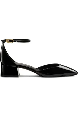 Stuart Weitzman Vivienne 35mm patent