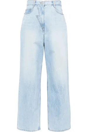 pushBUTTON Straight
