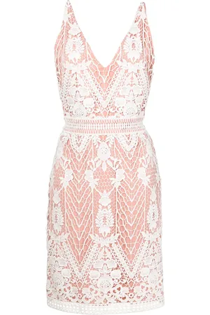 Lethicia Bronstein Canis crochet