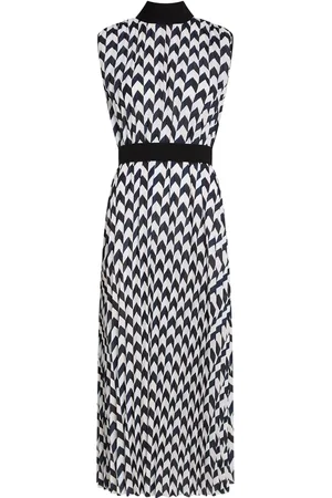 Karl Lagerfeld Chevron