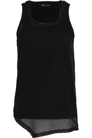 Uma Raquel Davidowicz Layered asymmetric top