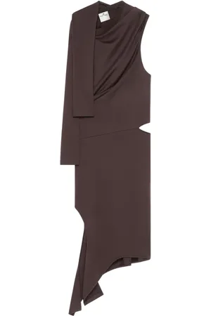 Courrèges Draped cut