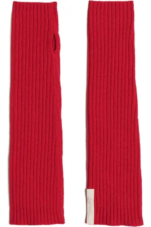 Apparis Ribbed