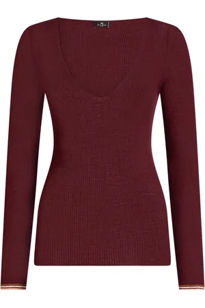 Etro V