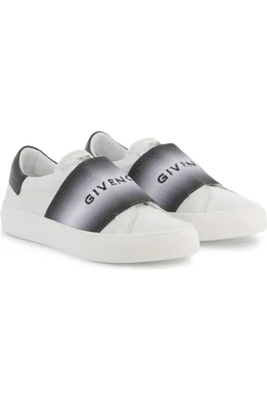 Givenchy Logo