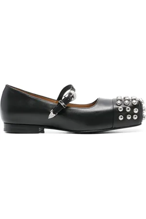 TOGA PULLA Stud