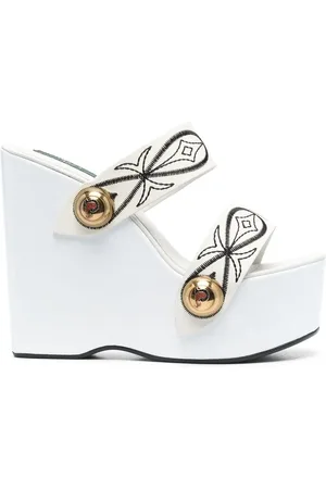 Puccini Embroidered