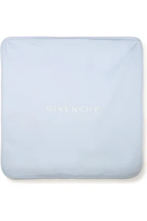 Givenchy Logo