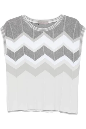 D.EXTERIOR Chevron