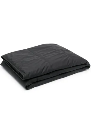 Rains Packable waterproof blanket