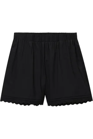 tout a coup Scalloped