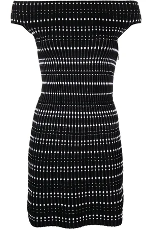 Alexander McQueen Off