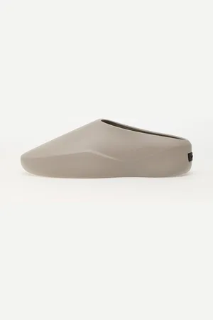 FEAR OF GOD Sneakers Eva Runner Concrete EUR 41