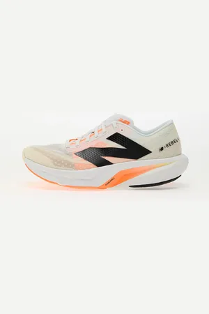 New Balance Sneakers FuelCell Rebel V4 White/ Light Yellow/ Orange EUR 44.5